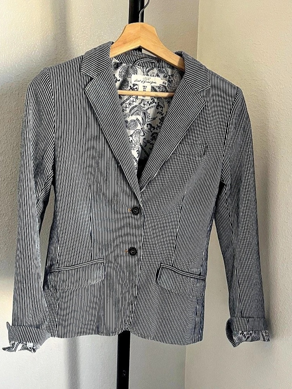 H&M L.O.G.G. Label of Graded Goods Striped Cotton Blazer. Striped Blazer Blue &
